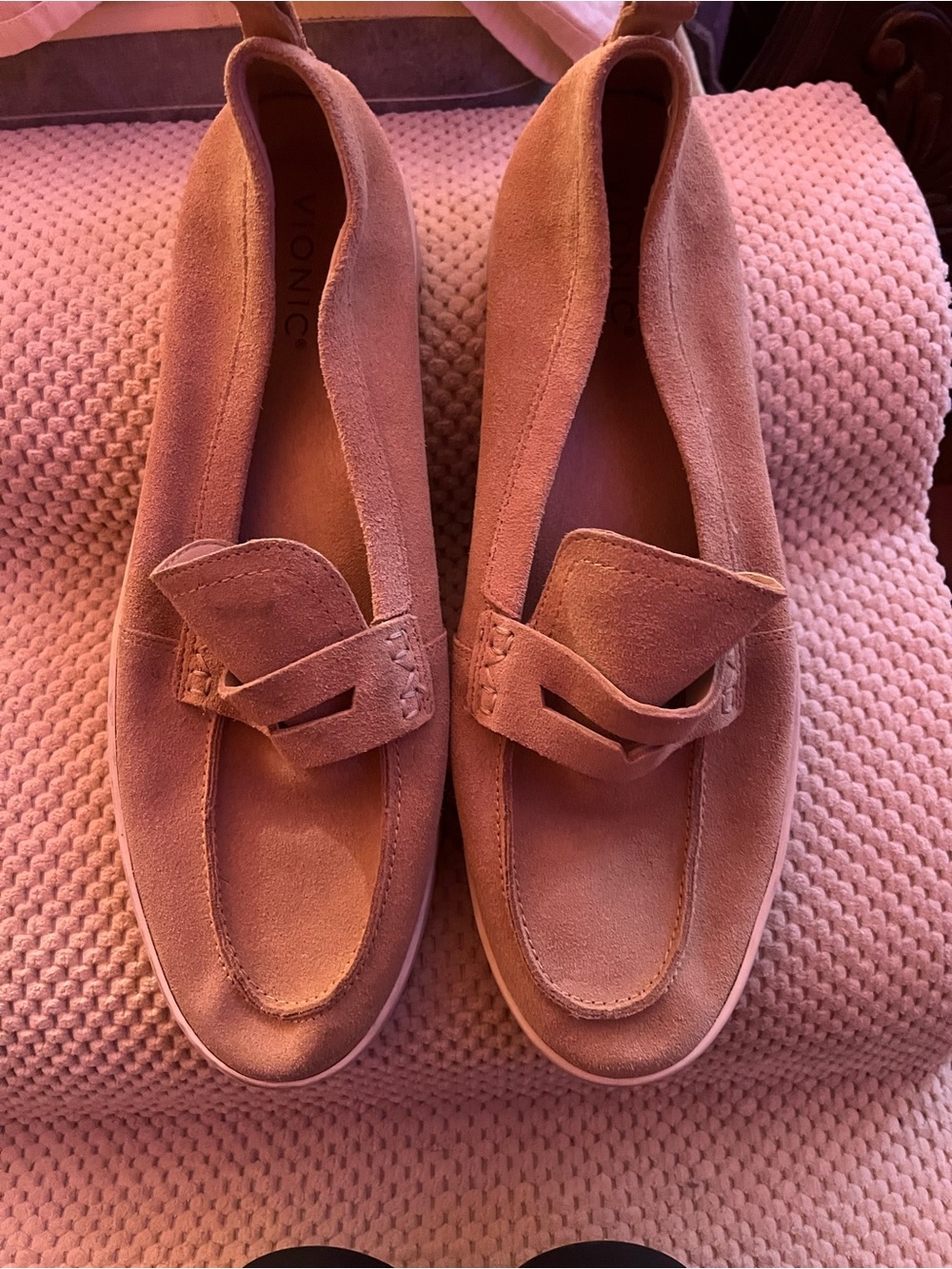 Vionic suede loafer size 13